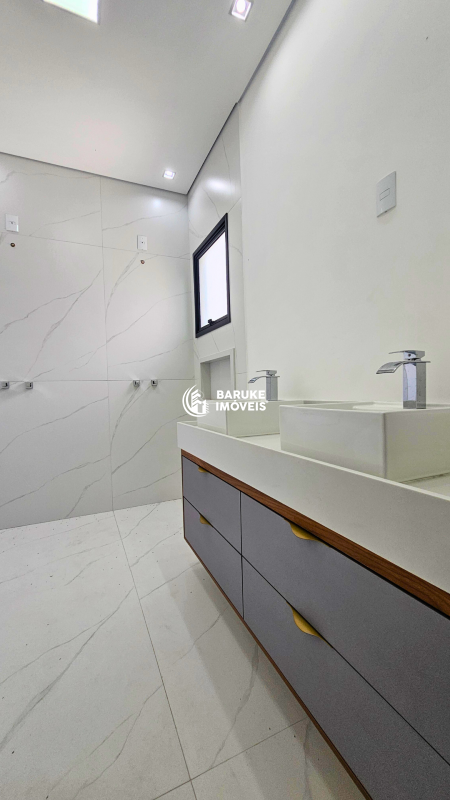Casa de condomínio à venda no bairro JARDIM PIEMONTEIndaiatuba: 