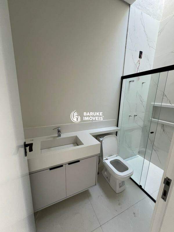 Casa de condomínio à venda no bairro JARDIM RESIDENCIAL DONA LUCILLAIndaiatuba: 