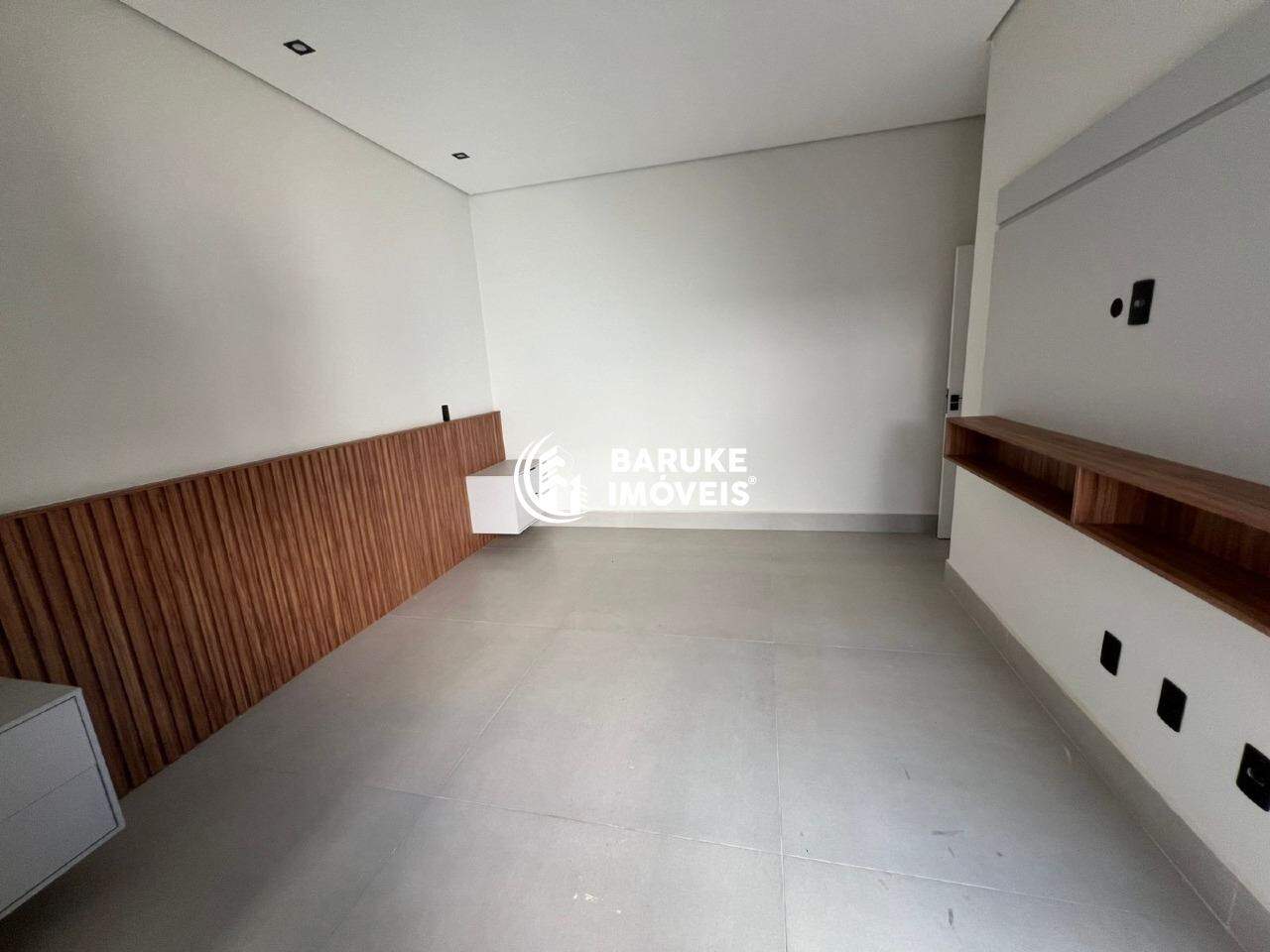Casa de condomínio à venda no bairro JARDIM RESIDENCIAL DONA LUCILLAIndaiatuba: 