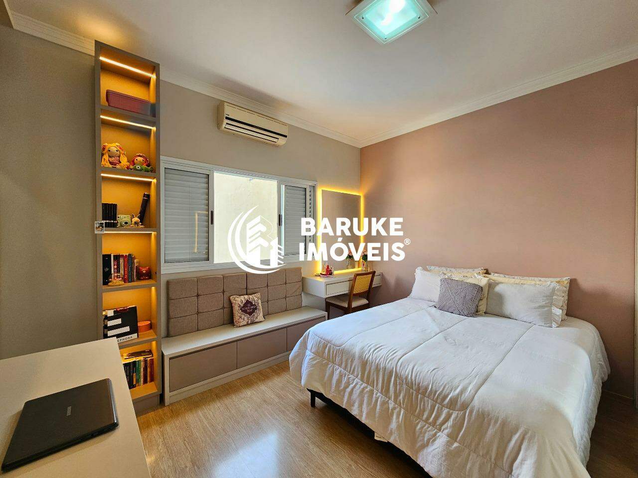 Casa à venda no bairro Jardim EsplanadaIndaiatuba: 