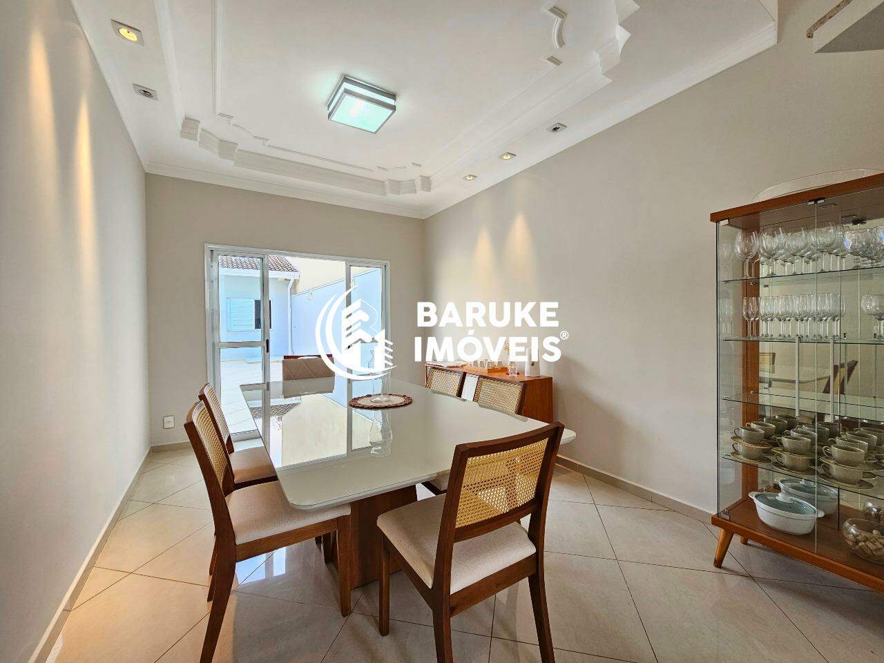 Casa à venda no bairro Jardim EsplanadaIndaiatuba: 