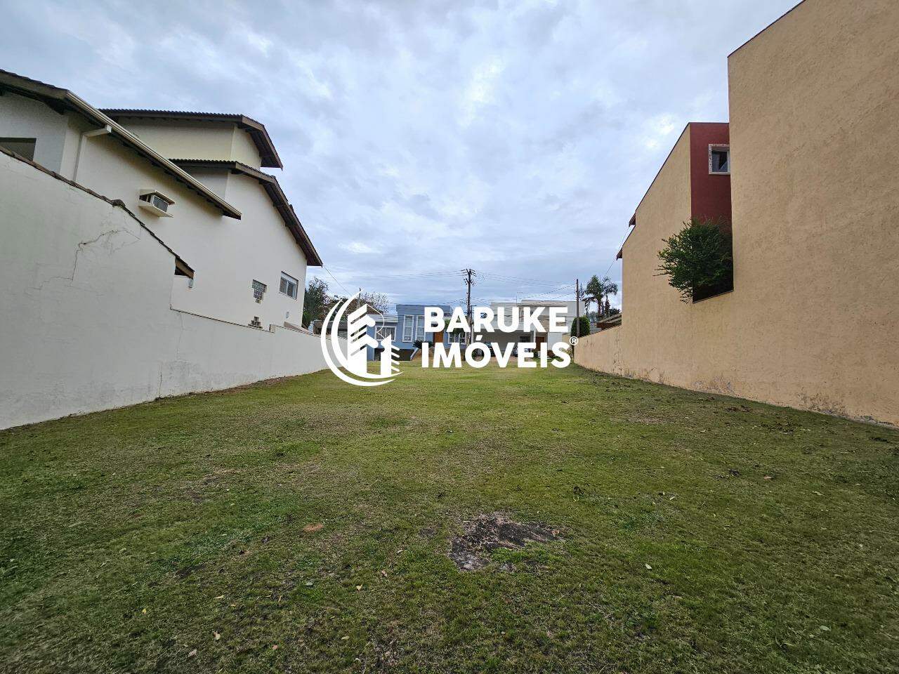 Terreno à venda no bairro VILA INGLESAIndaiatuba: 