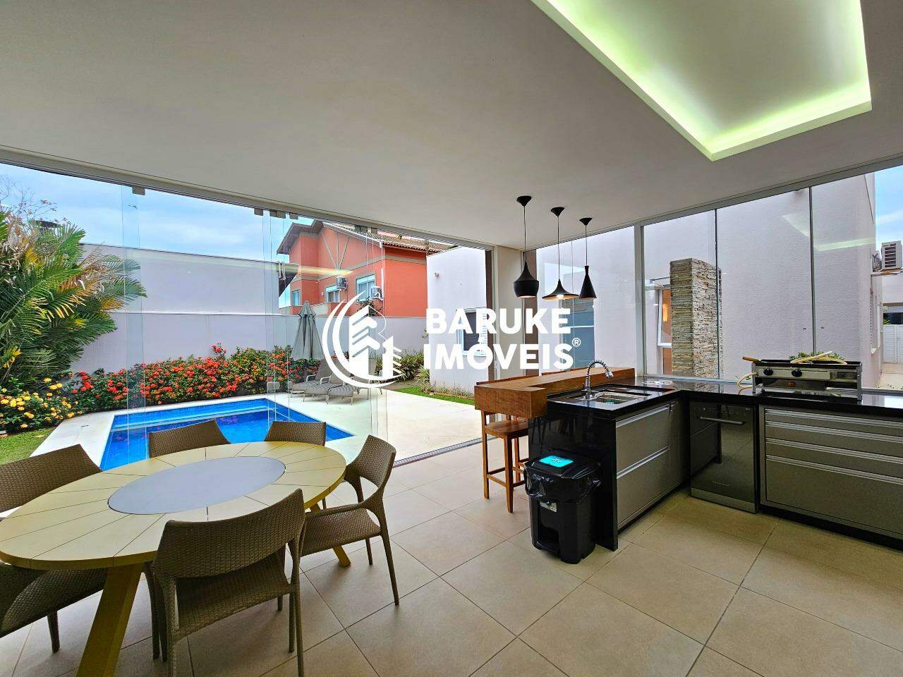 Casa de condomínio à venda no bairro VILA INGLESAIndaiatuba: 