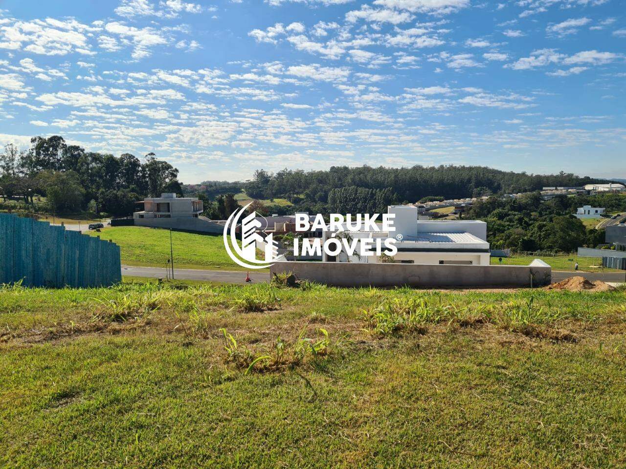 Terreno à venda no bairro Parque Villa dos PinheirosIndaiatuba: 