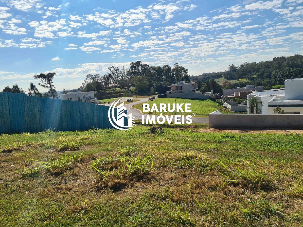 Terreno à venda no bairro Parque Villa dos PinheirosIndaiatuba: 