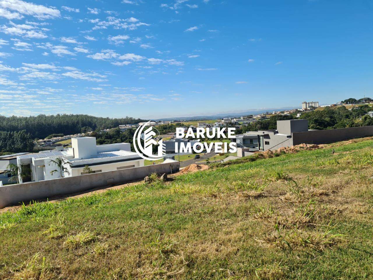 Terreno à venda no bairro Parque Villa dos PinheirosIndaiatuba: 