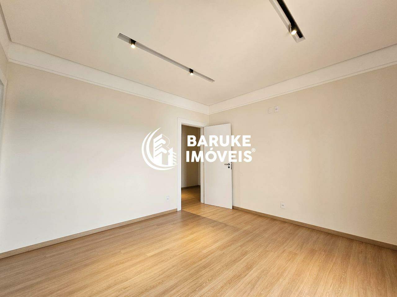 Casa de condomínio à venda no bairro JARDIM RESIDENCIAL DONA MARIA JOSÉIndaiatuba: 