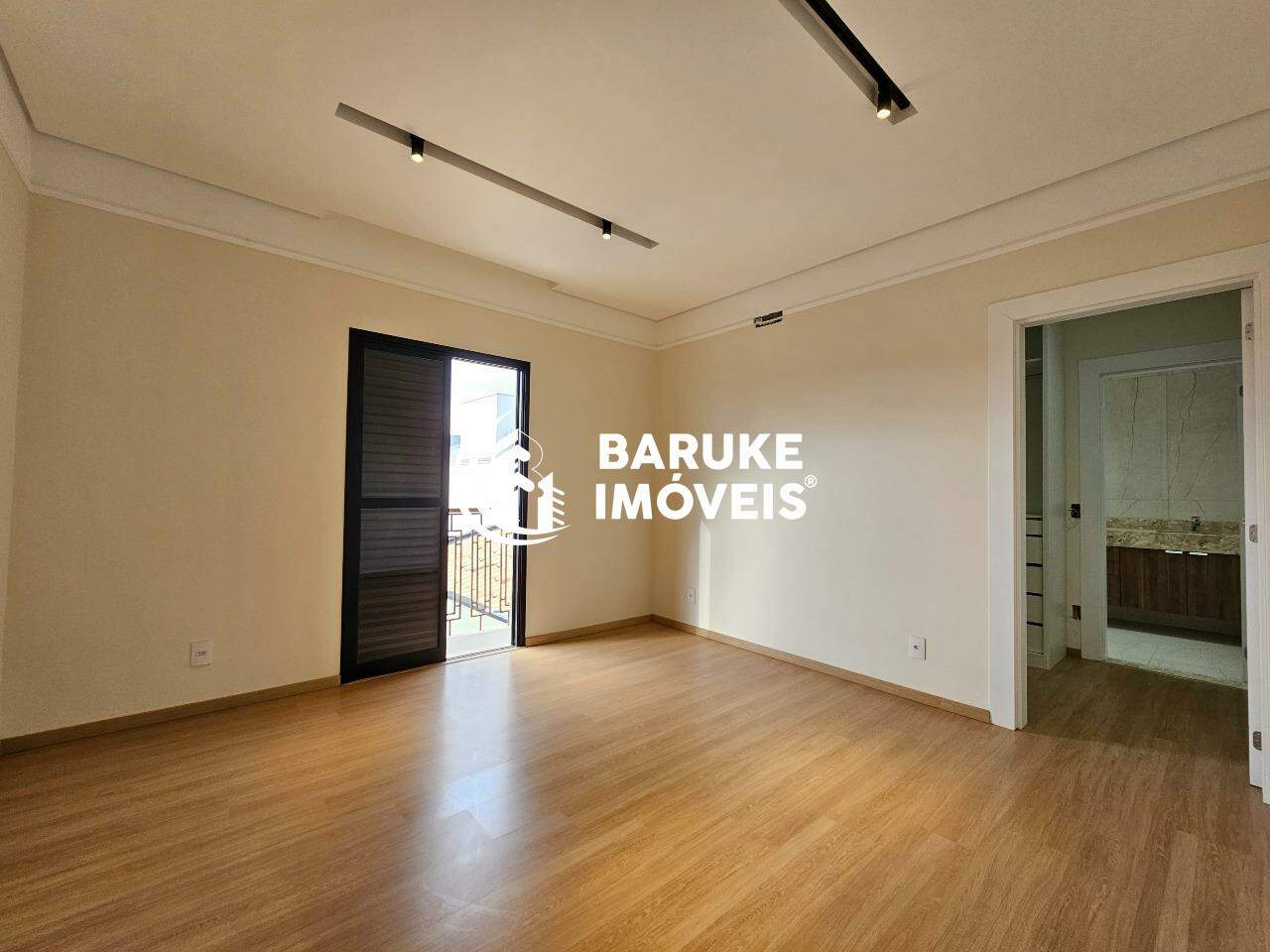 Casa de condomínio à venda no bairro JARDIM RESIDENCIAL DONA MARIA JOSÉIndaiatuba: 