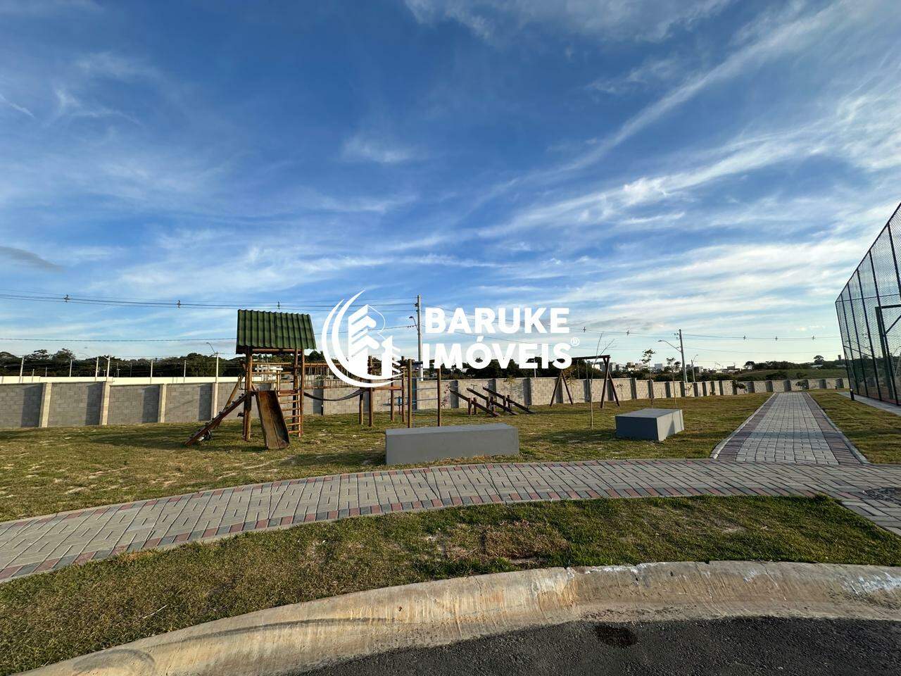 Terreno à venda no bairro Jardim BelmonteIndaiatuba: 
