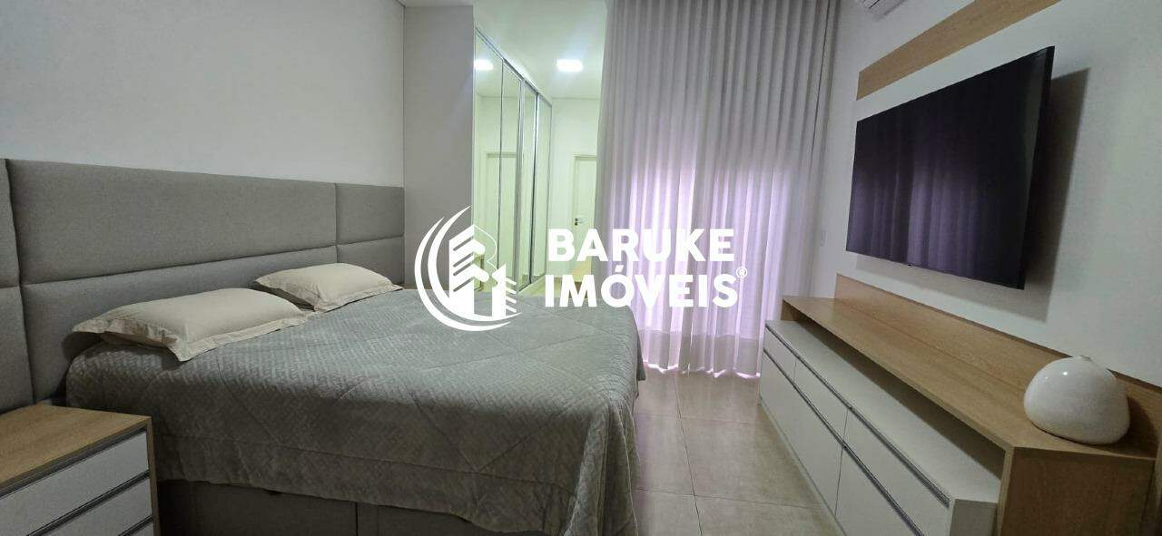 Casa de condomínio à venda no bairro JARDIM RESIDENCIAL DONA LUCILLAIndaiatuba: 