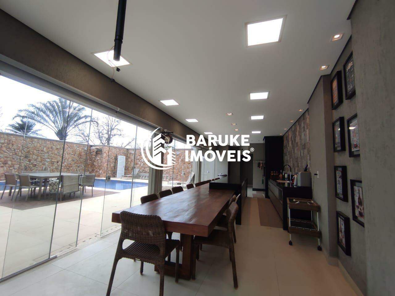 Casa de condomínio para aluguel no bairro VILA INGLESAIndaiatuba: 