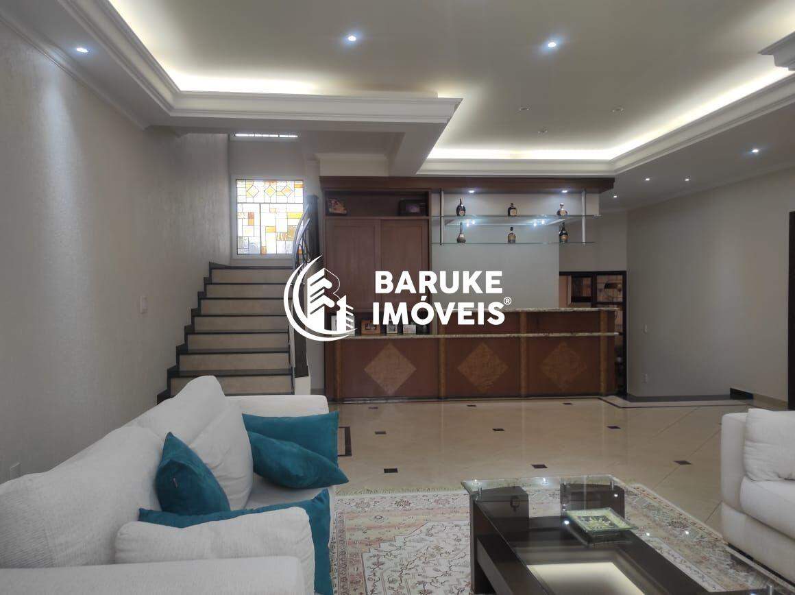 Casa de condomínio para aluguel no bairro VILA INGLESAIndaiatuba: 