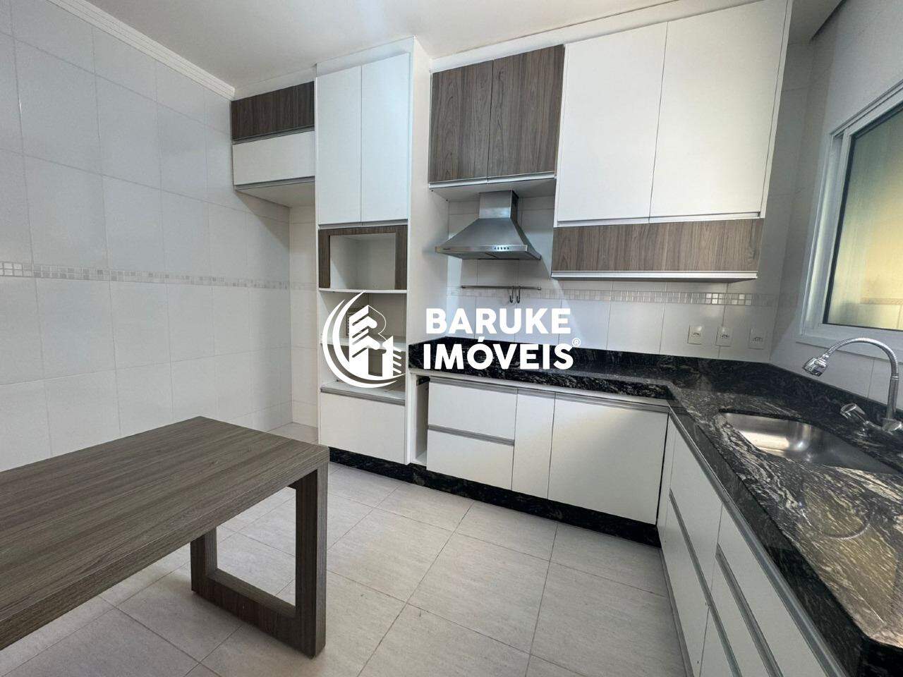 Casa de condomínio para aluguel no bairro Jardim PanoramaIndaiatuba: 