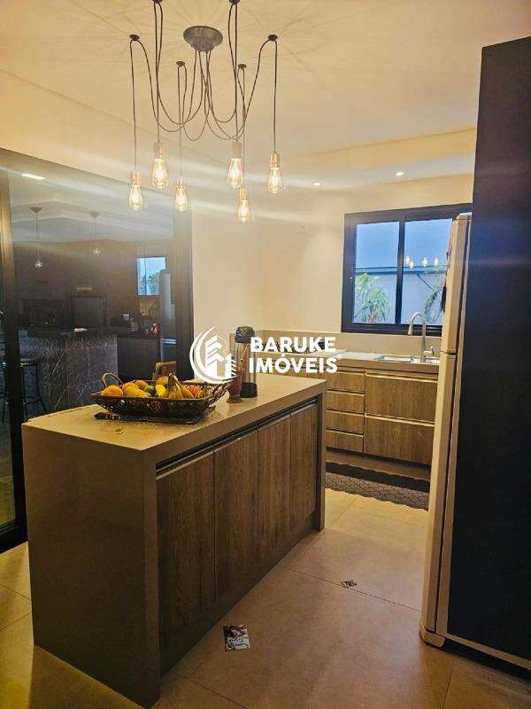 Casa de condomínio para aluguel no bairro JARDIM AMSTALDEN RESIDENCEIndaiatuba: 