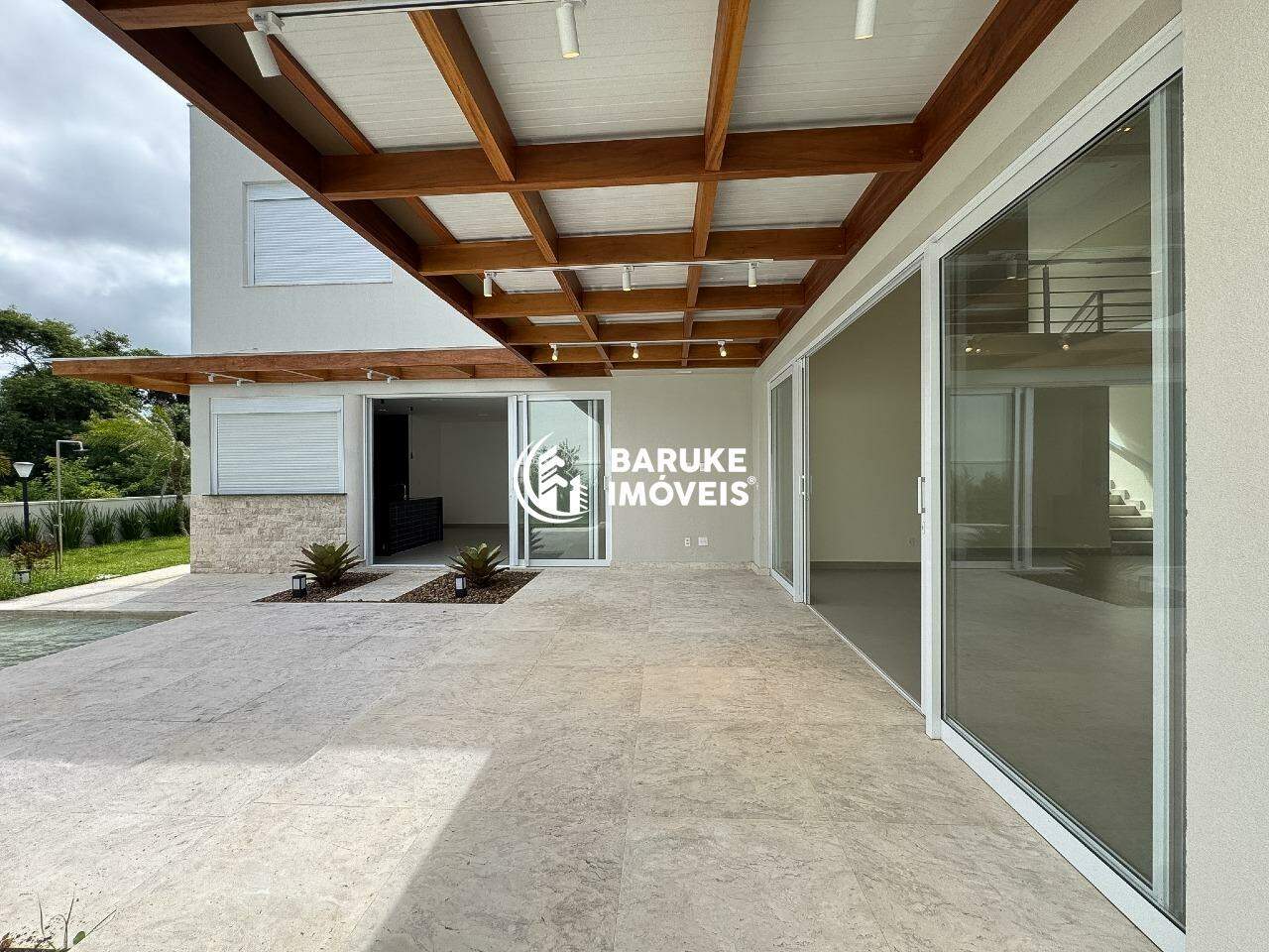 Casa de condomínio à venda no bairro Parque Villa dos PinheirosIndaiatuba: 