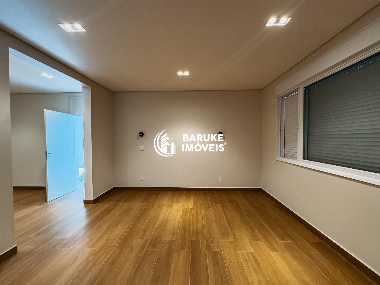 Casa de condomínio à venda no bairro Parque Villa dos PinheirosIndaiatuba: 