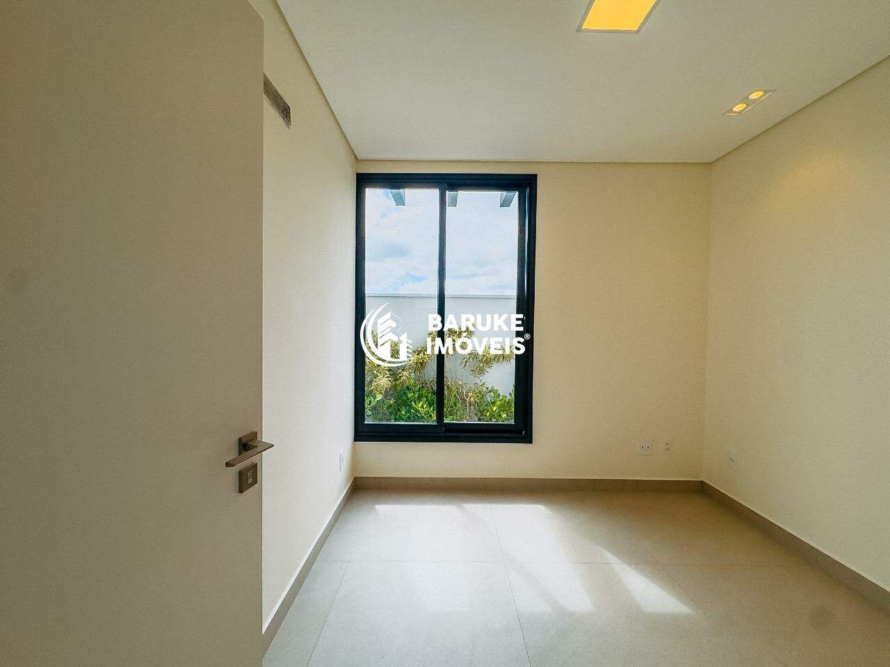 Casa de condomínio à venda no bairro Parque Villa dos PinheirosIndaiatuba: 