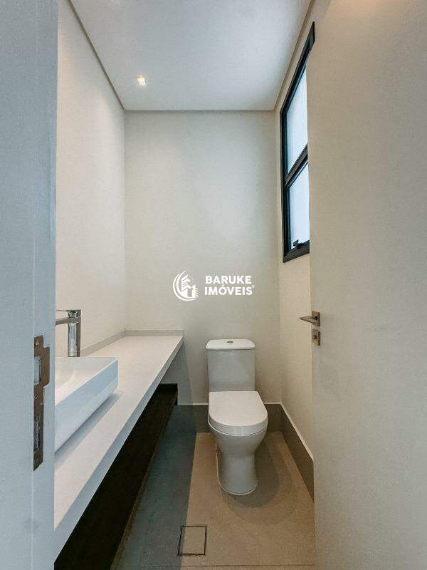 Casa de condomínio à venda no bairro Parque Villa dos PinheirosIndaiatuba: 