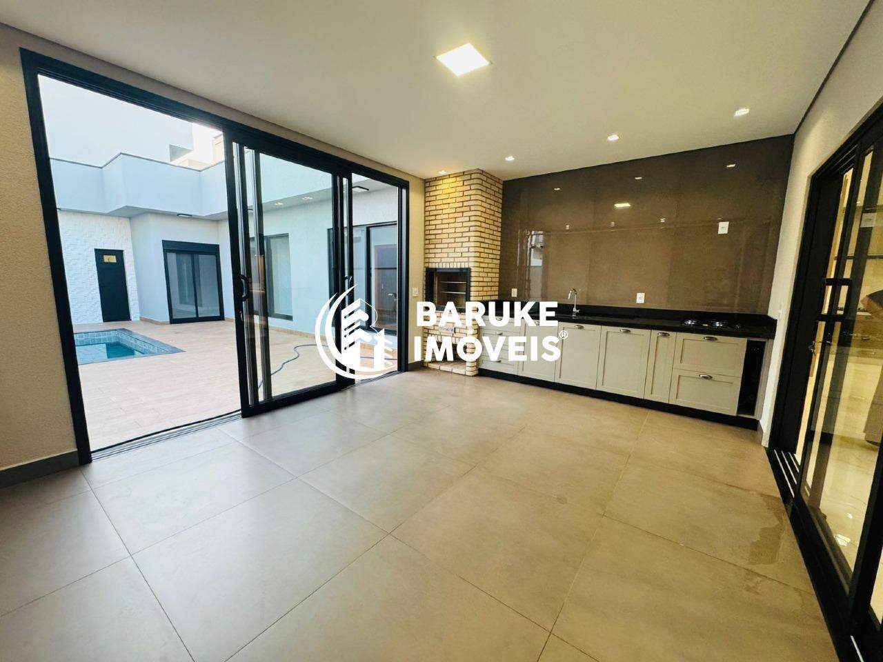 Casa de condomínio à venda no bairro JARDIM RESIDENCIAL DONA LUCILLAIndaiatuba: 