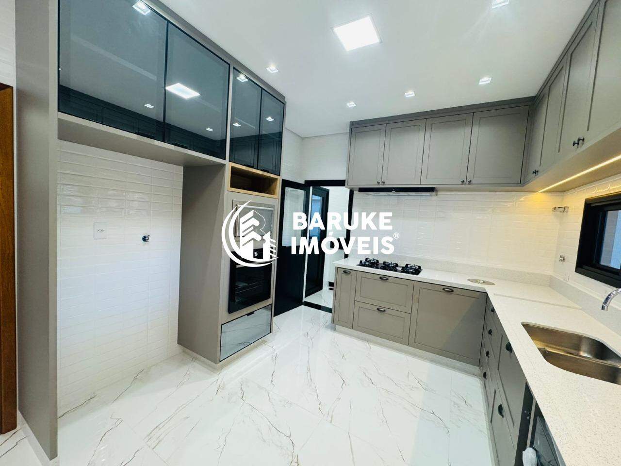 Casa de condomínio à venda no bairro JARDIM RESIDENCIAL DONA LUCILLAIndaiatuba: 