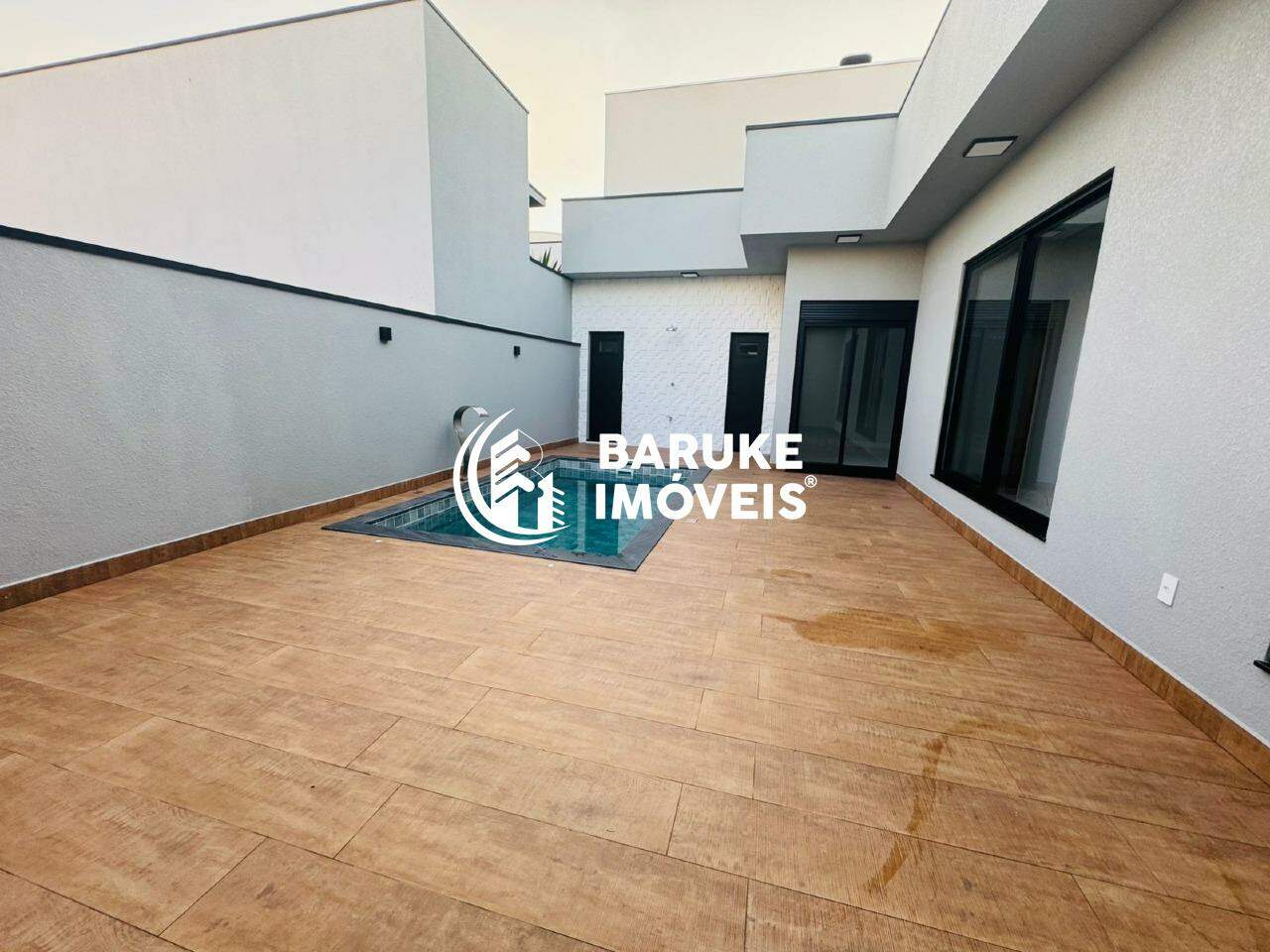 Casa de condomínio à venda no bairro JARDIM RESIDENCIAL DONA LUCILLAIndaiatuba: 