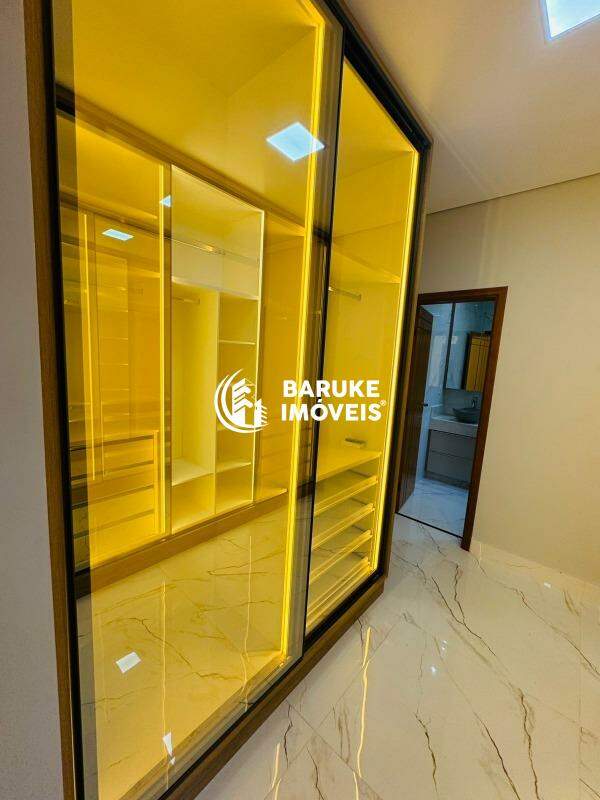 Casa de condomínio à venda no bairro JARDIM RESIDENCIAL DONA LUCILLAIndaiatuba: 