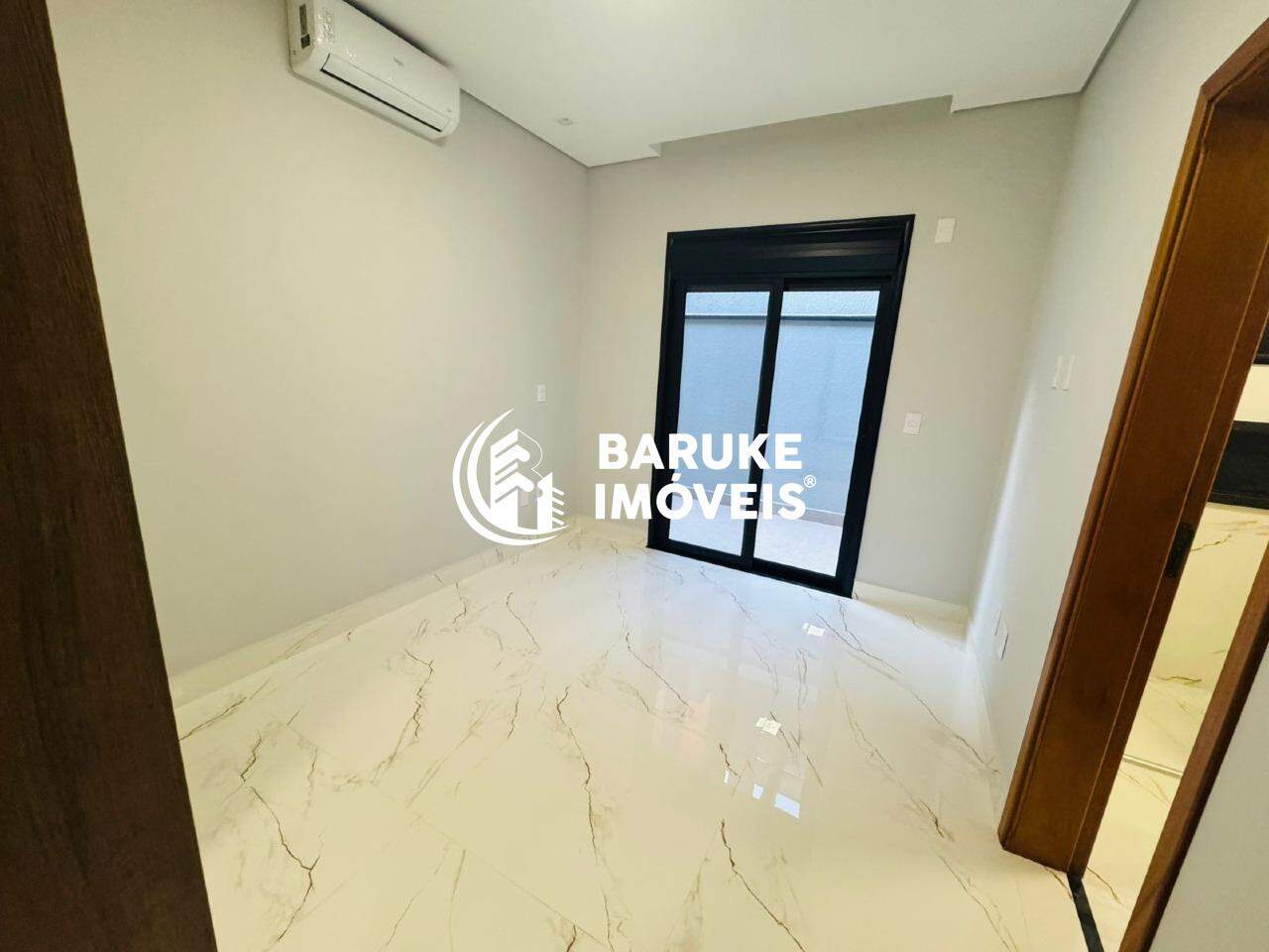 Casa de condomínio à venda no bairro JARDIM RESIDENCIAL DONA LUCILLAIndaiatuba: 