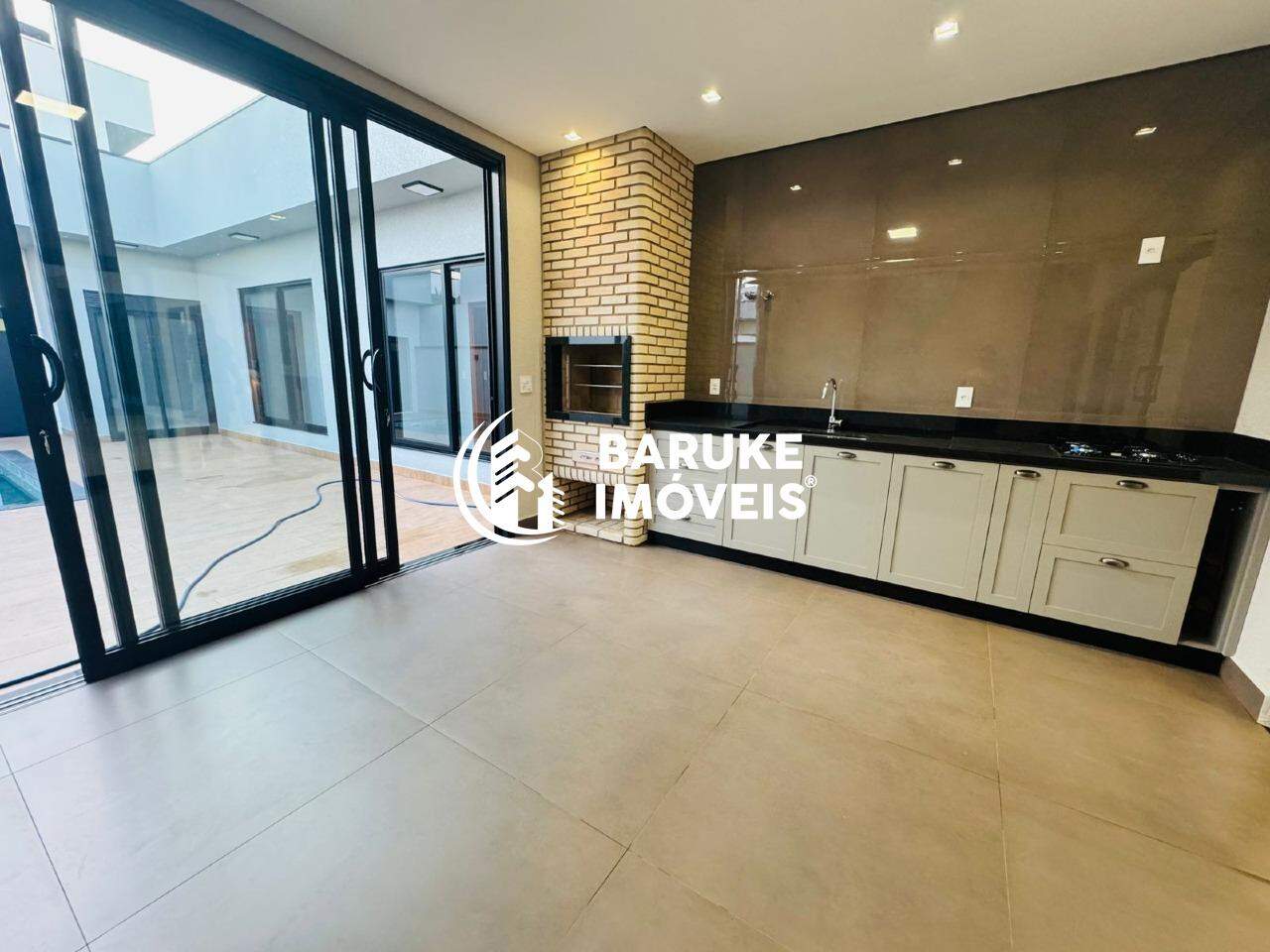 Casa de condomínio à venda no bairro JARDIM RESIDENCIAL DONA LUCILLAIndaiatuba: 