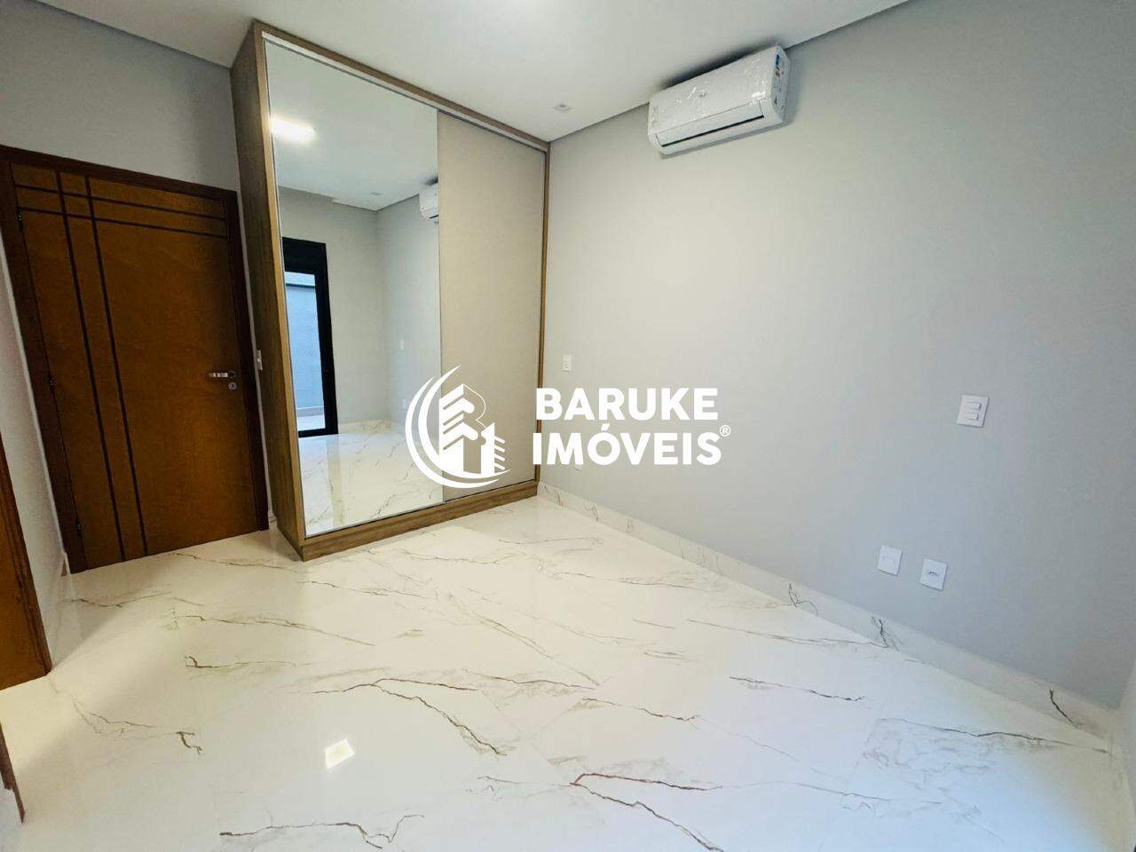 Casa de condomínio à venda no bairro JARDIM RESIDENCIAL DONA LUCILLAIndaiatuba: 