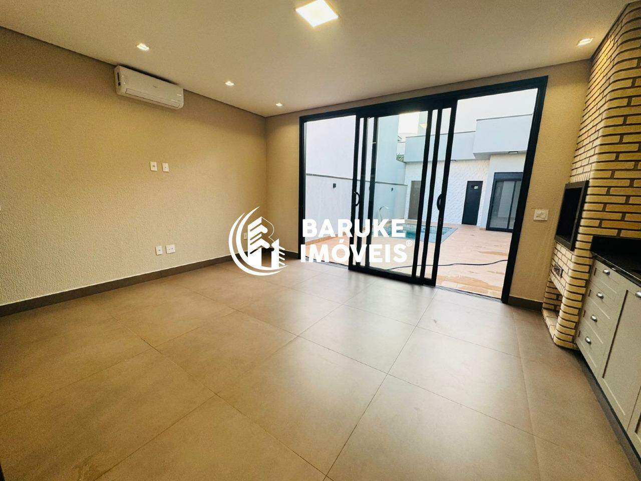 Casa de condomínio à venda no bairro JARDIM RESIDENCIAL DONA LUCILLAIndaiatuba: 