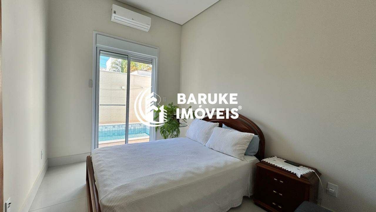 Casa de condomínio à venda no bairro JARDIM RESIDENCIAL VIENAIndaiatuba: 