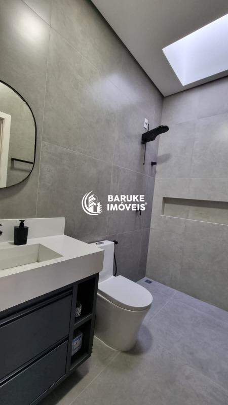 Casa de condomínio à venda no bairro Residencial BelvilleIndaiatuba: 