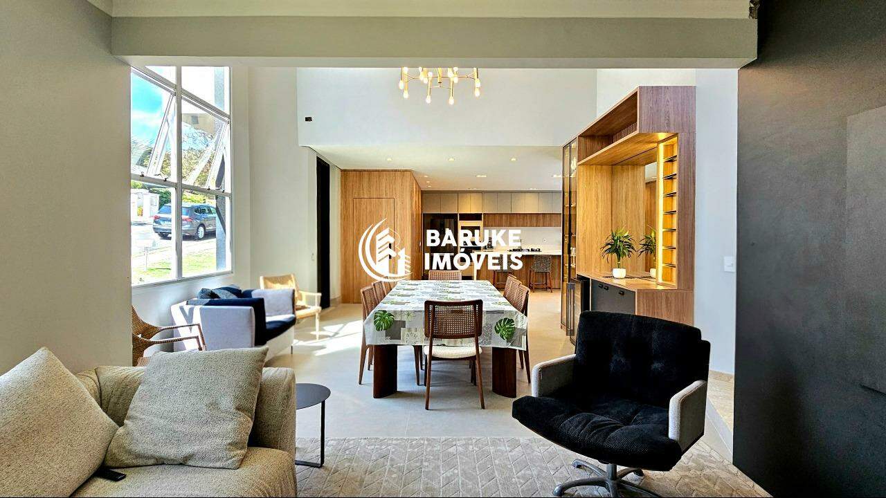 Casa de condomínio à venda no bairro JARDIM RESIDENCIAL SANTA CLARAIndaiatuba: 
