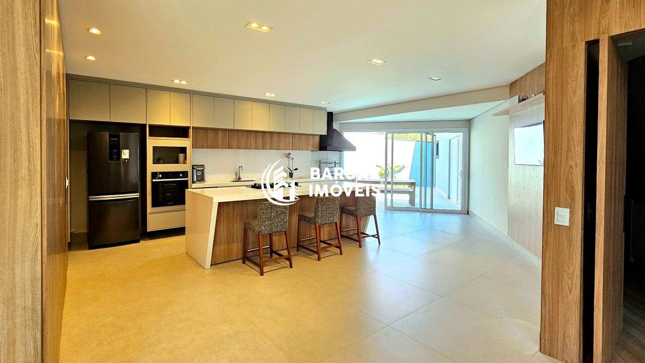 Casa de condomínio à venda no bairro JARDIM RESIDENCIAL SANTA CLARAIndaiatuba: 