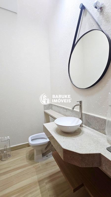 Casa de condomínio para aluguel no bairro JARDIM MANTOVAIndaiatuba: 