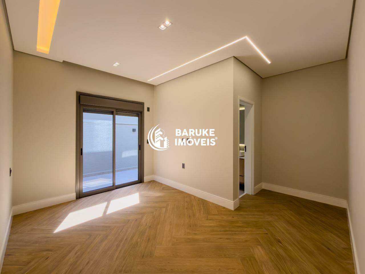 Casa de condomínio à venda no bairro JARDIM RESIDENCIAL HELVETIA PARK IIIndaiatuba: 