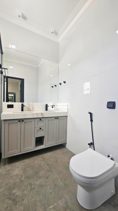 Casa de condomínio à venda no bairro JARDIM RESIDENCIAL VIENAIndaiatuba: 