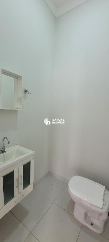 Casa de condomínio para aluguel no bairro JARDIM PORTAL DOS IPÊSIndaiatuba: 