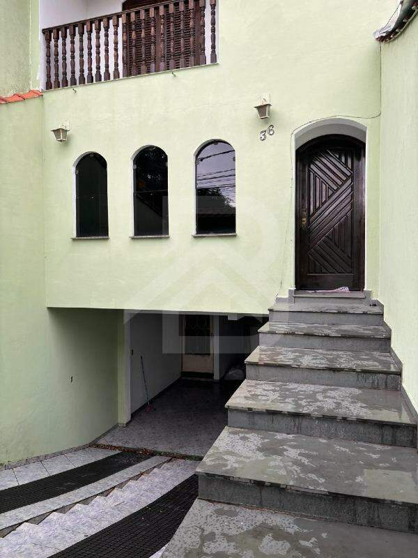 Sobrado à venda no Jardim Rodolfo Pirani: 