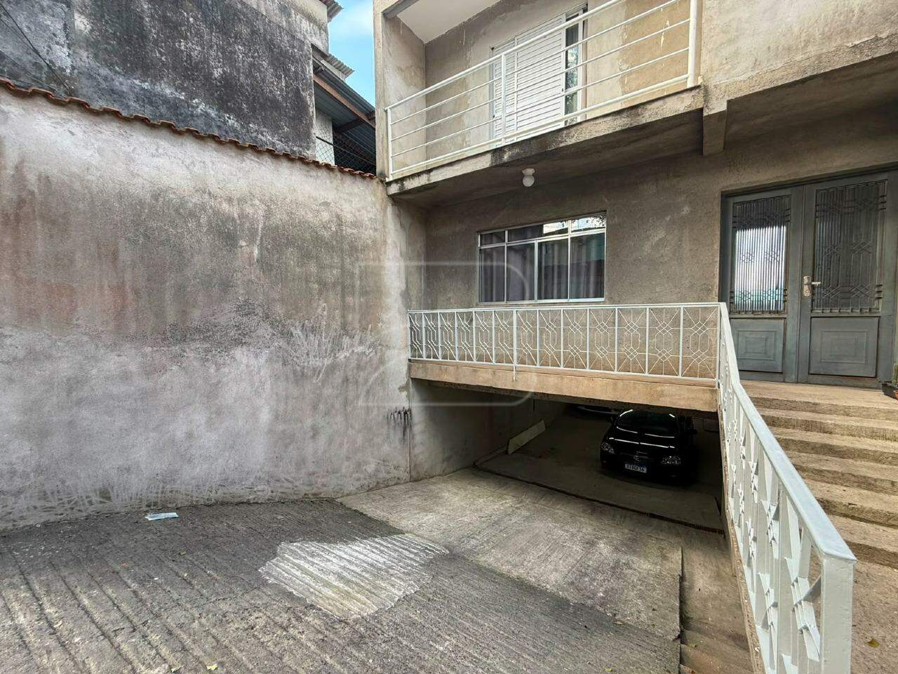 Sobrado à venda no JARDIM SANTA ADÉLIA: 