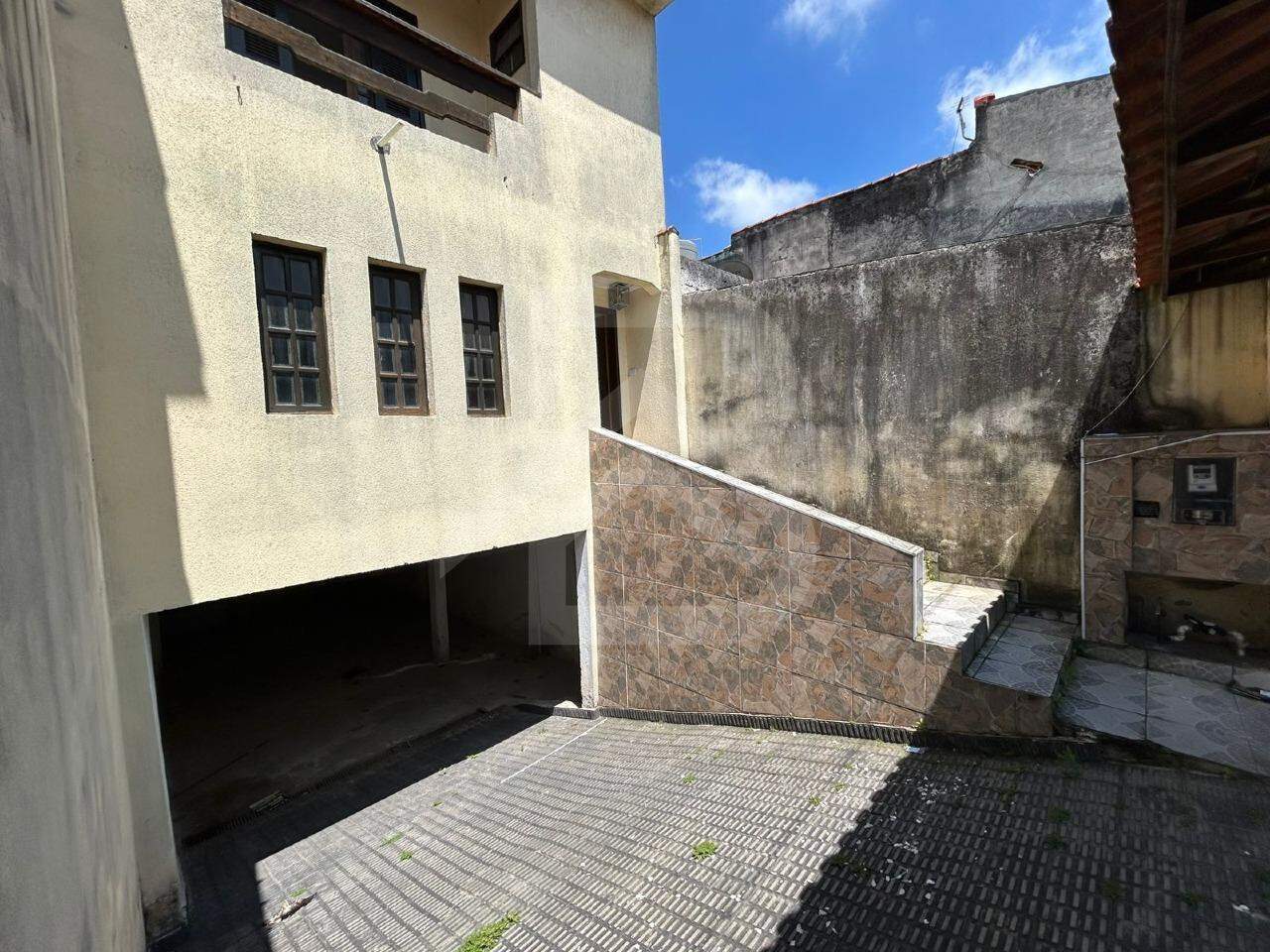 Sobrado à venda no Jardim Rodolfo Pirani: 