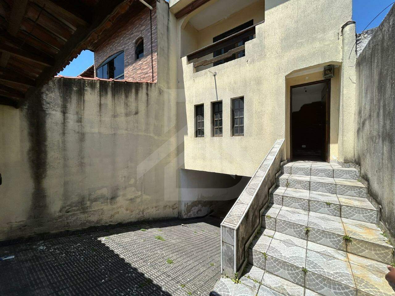 Sobrado à venda no Jardim Rodolfo Pirani: 