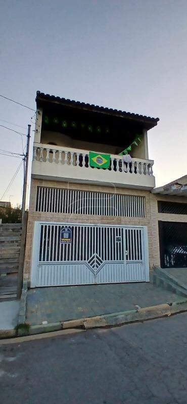 Sobrado à venda no Jardim Silvia Maria: 