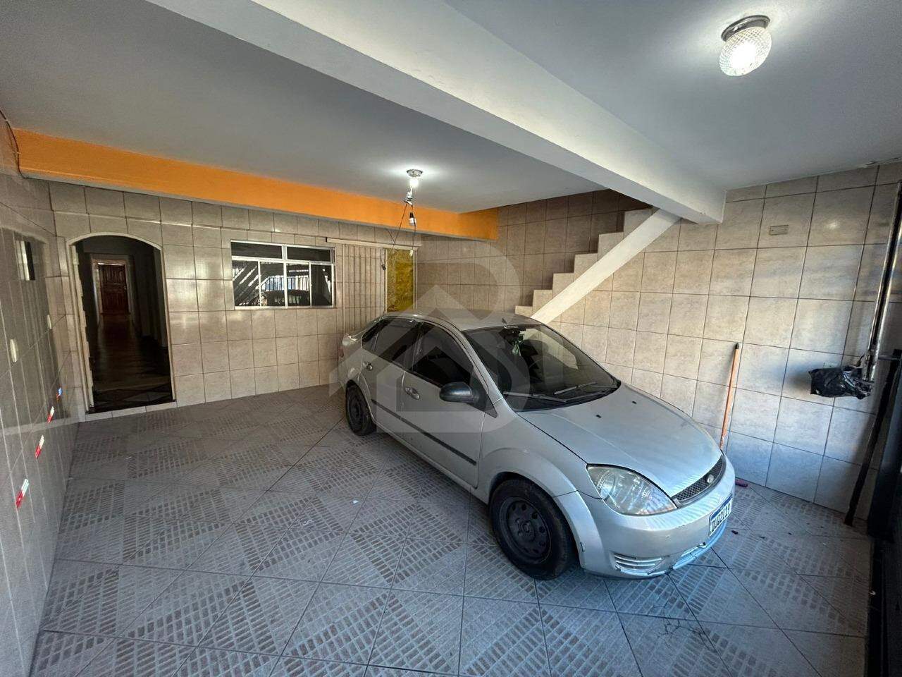 Casa para aluguel no JARDIM SANTO ANDRÉ: garagem