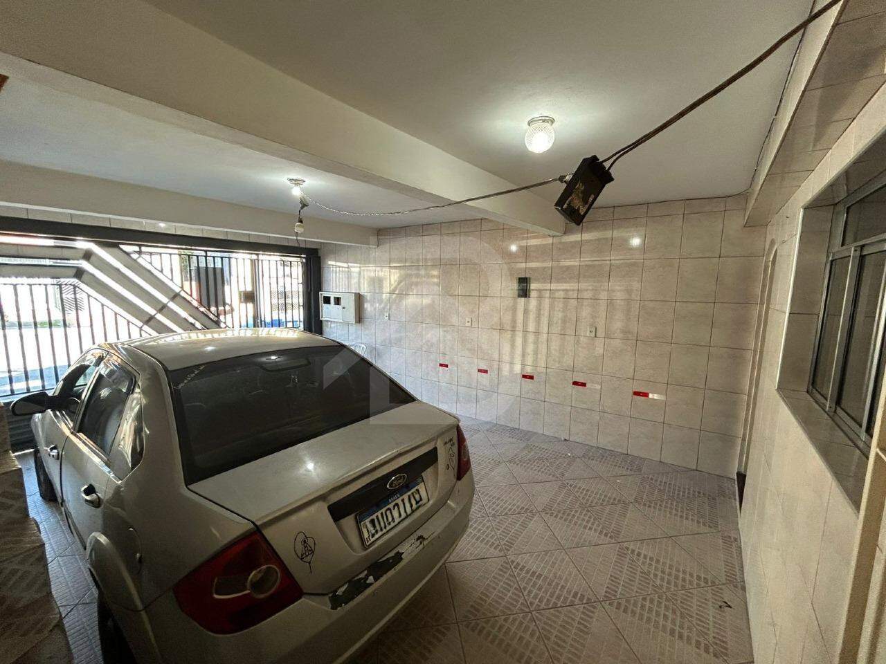 Casa para aluguel no JARDIM SANTO ANDRÉ: garagem