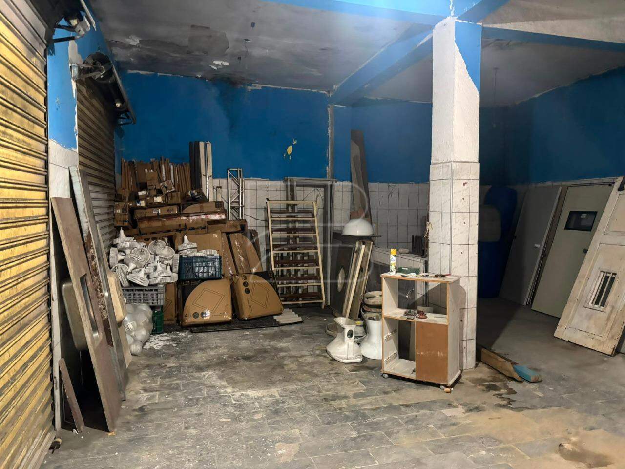 Residencial e Comercial à venda no Parque são Rafael: 