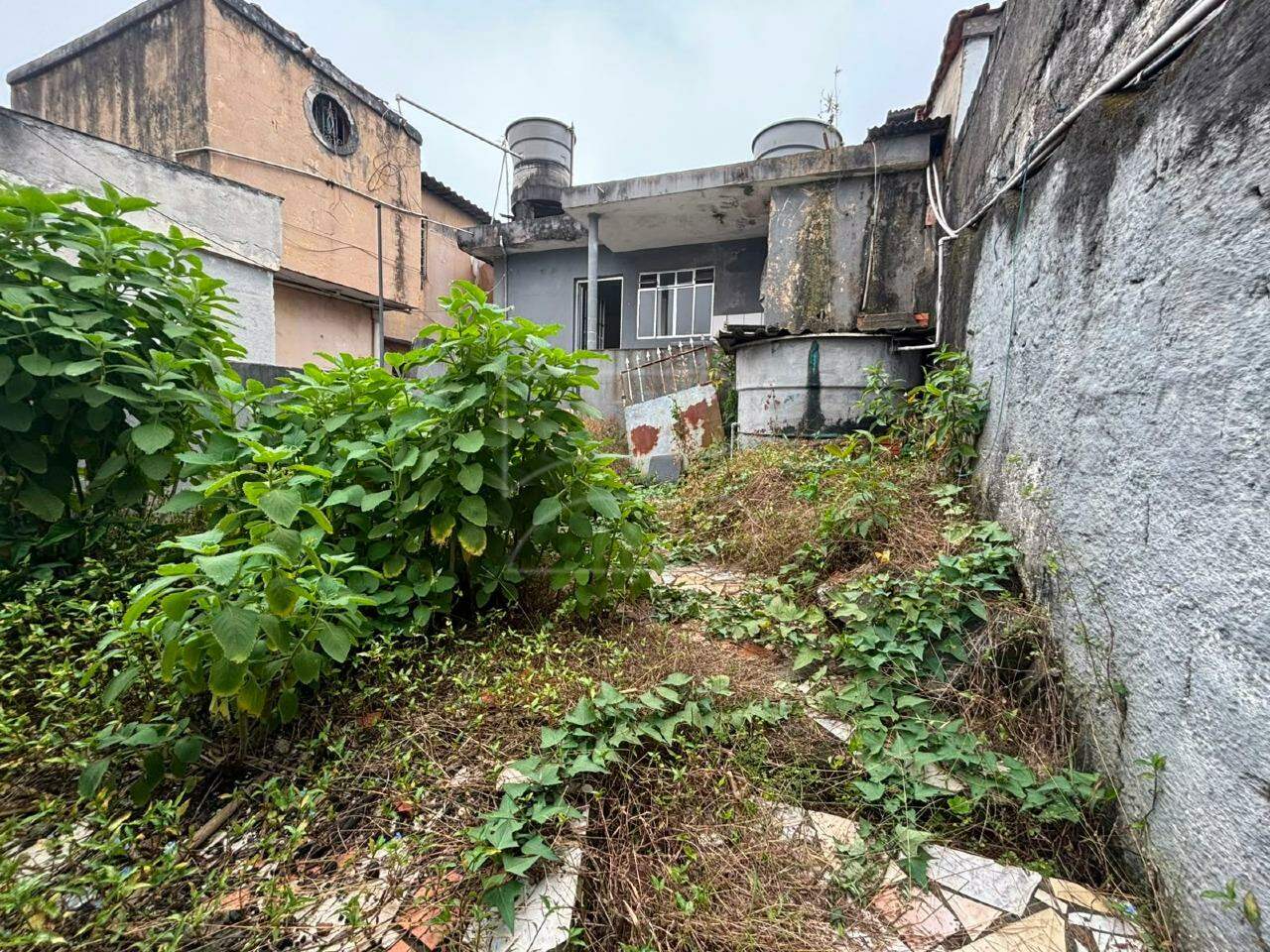 Residencial e Comercial à venda no Parque são Rafael: 