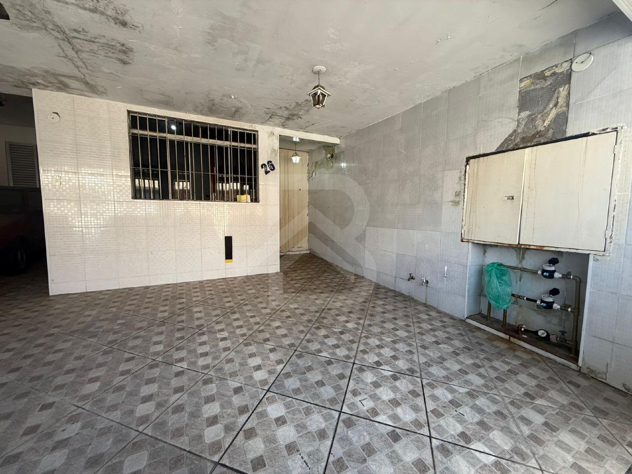 Casa para aluguel no Parque Maria Luiza: garagem