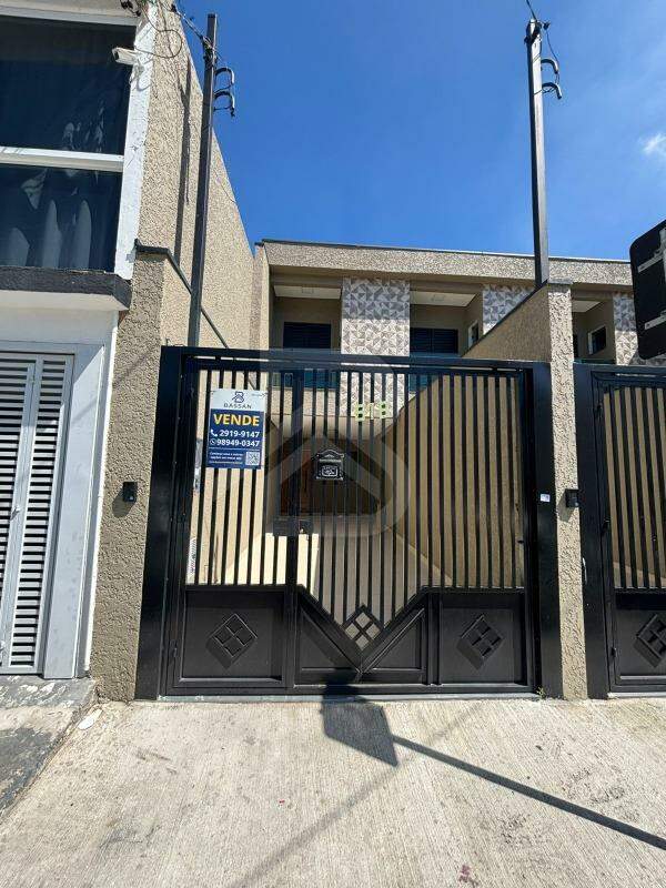 Sobrado à venda no Parque são Rafael: fachada