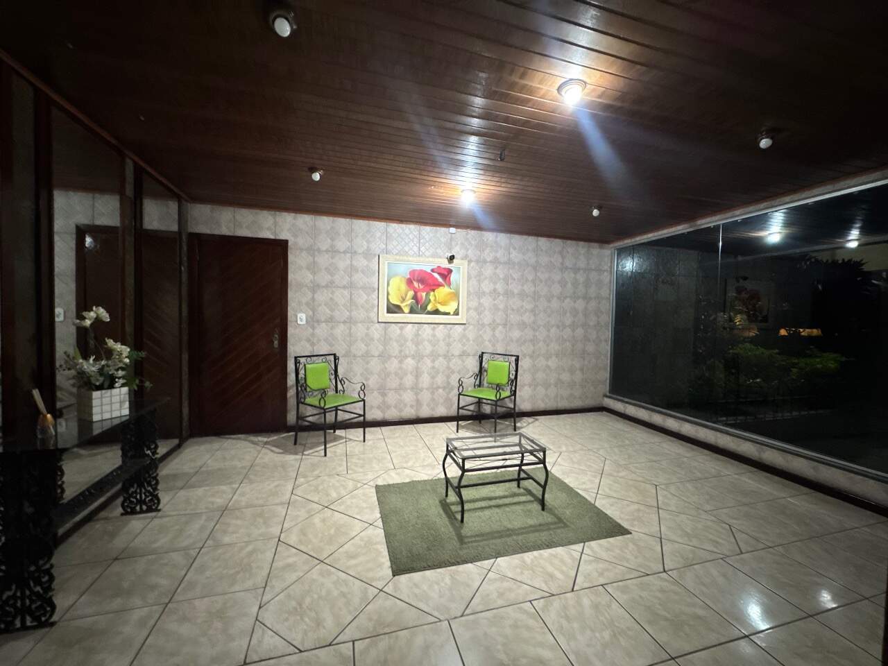 Apartamento à venda no Colégio: 